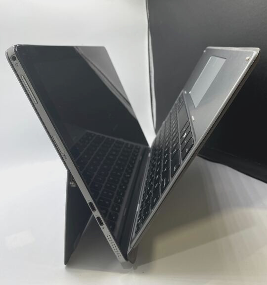 Dell Latitude 7200 2-in-1 Tablet 12.3 Core i5-8365U 8GB RAM 256GB SSD