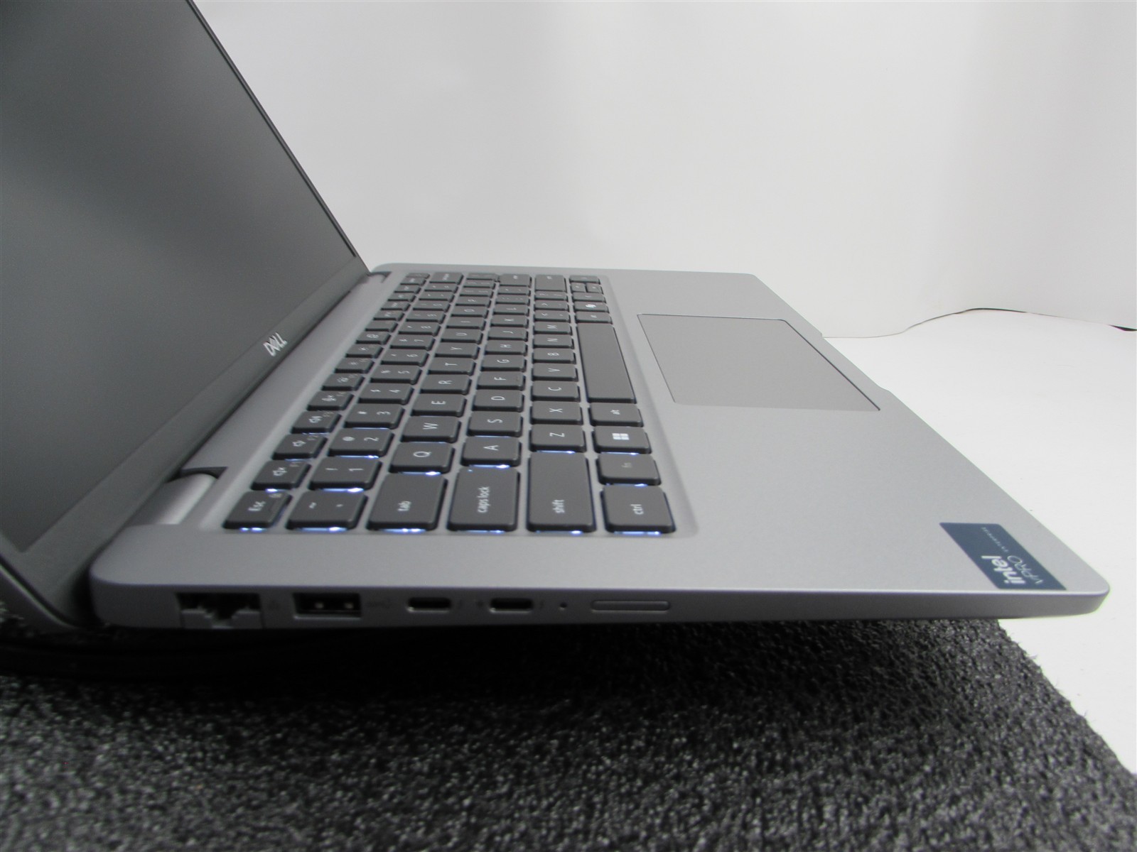 DELL LATITUDE 5450 1920X1080 FHD CORE ULTRA 5 135U 512GB SSD NO RAM NO O.S
