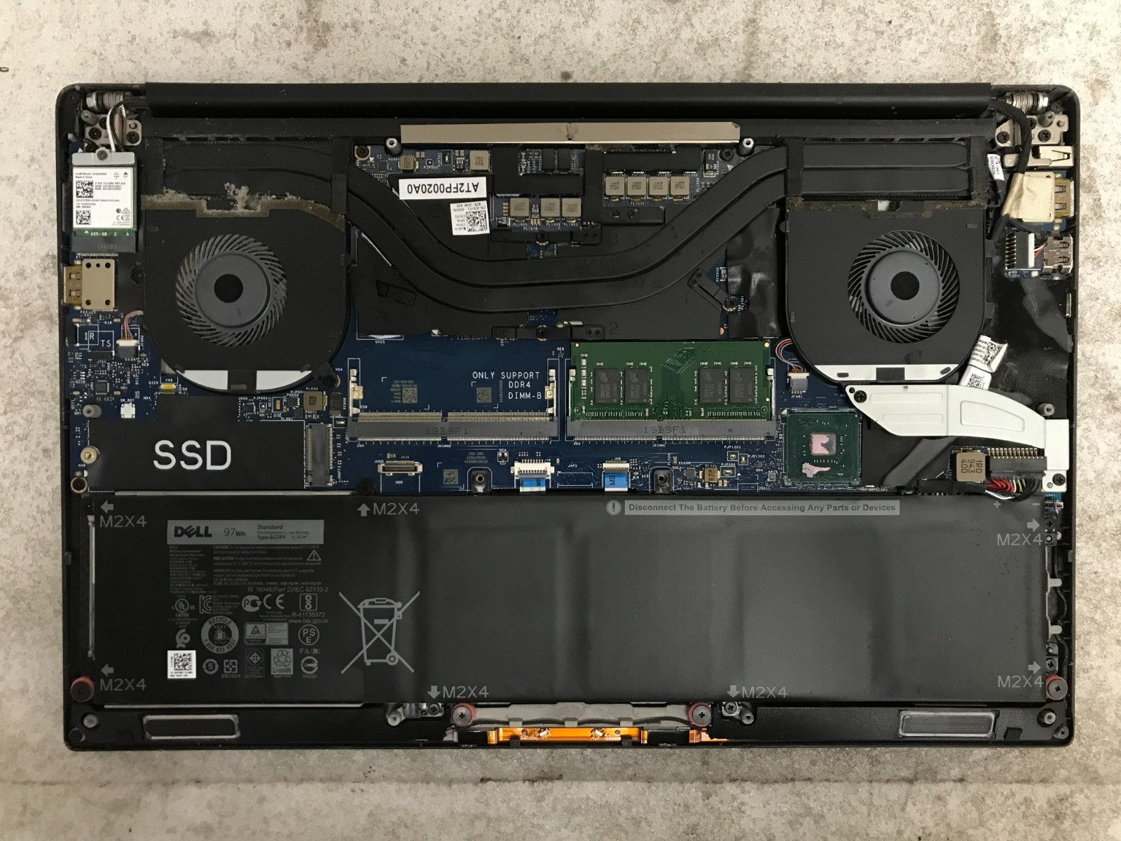 Dell Precision 5540 / Intel Core i9-9880H 2.30GHz / 8GB RAM / No SSD