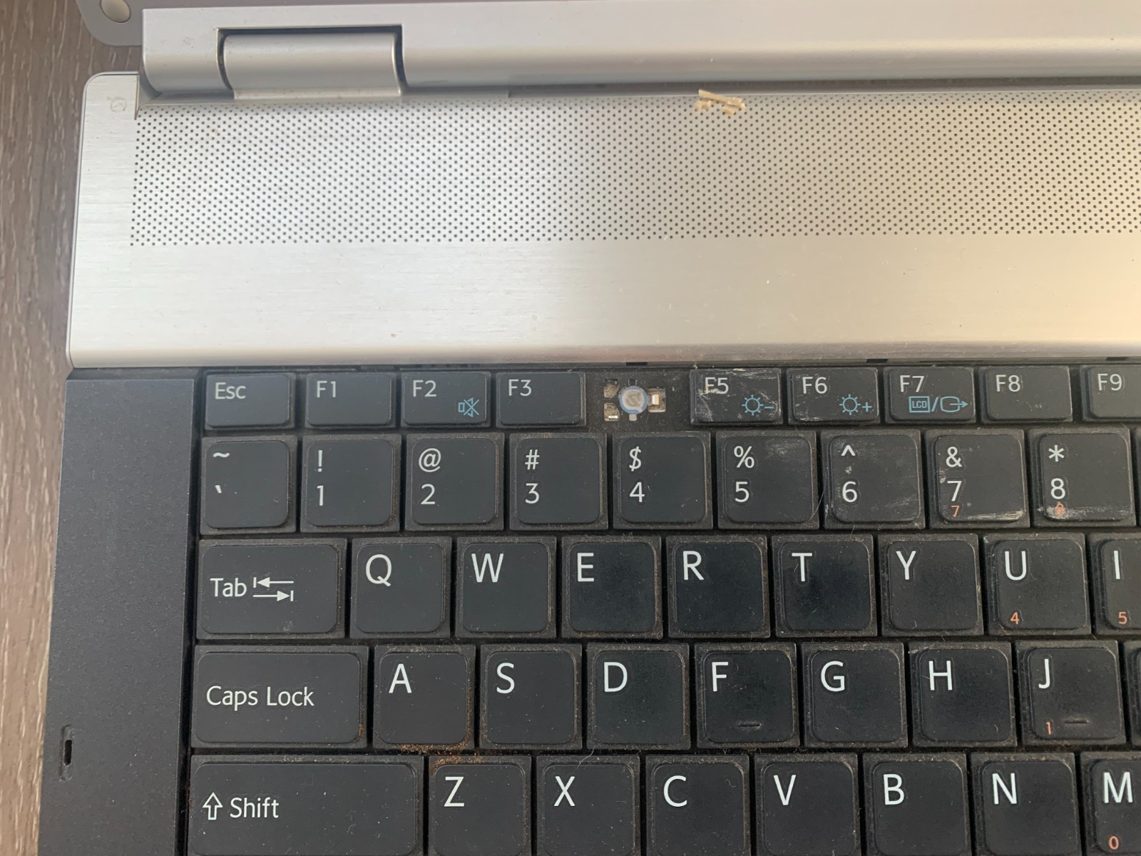 Sony PCG-3A4L VGN-FZ320E 15.4″ Intel Core 2 Duo T5450 166GHz 2GB Ram 120GB HDD