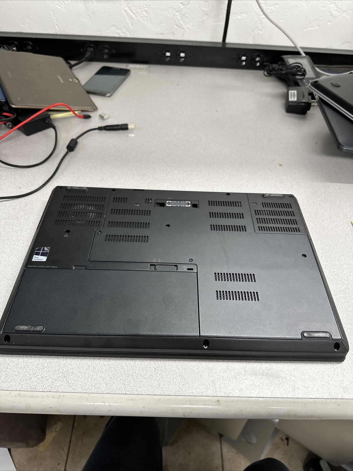 Lenovo ThinkPad P50 Intel Core i7-6700HQ 8GB RAM NO SSD BOOTS TO BIOS SEE DESC.