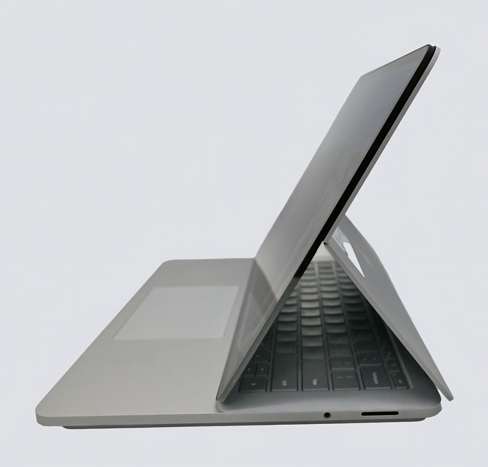 Microsoft Surface Laptop Studio i7-11370H 3.3GHz 16GB RAM 512GB SSD RTX 3050 Ti