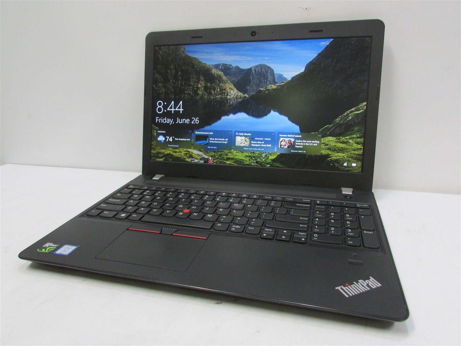 Lenovo Thinkpad E570 i7-7500U 2.7GHz 8GB RAM 128GB m.2 15.6″ Windows 10 Pro DMG