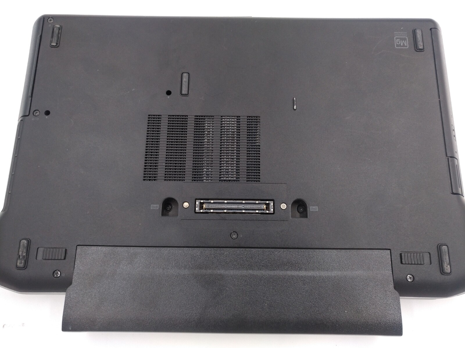 Dell Latitude E6330. Core i7, 8 GB RAM, 500 HDD, NEW BATTERY.