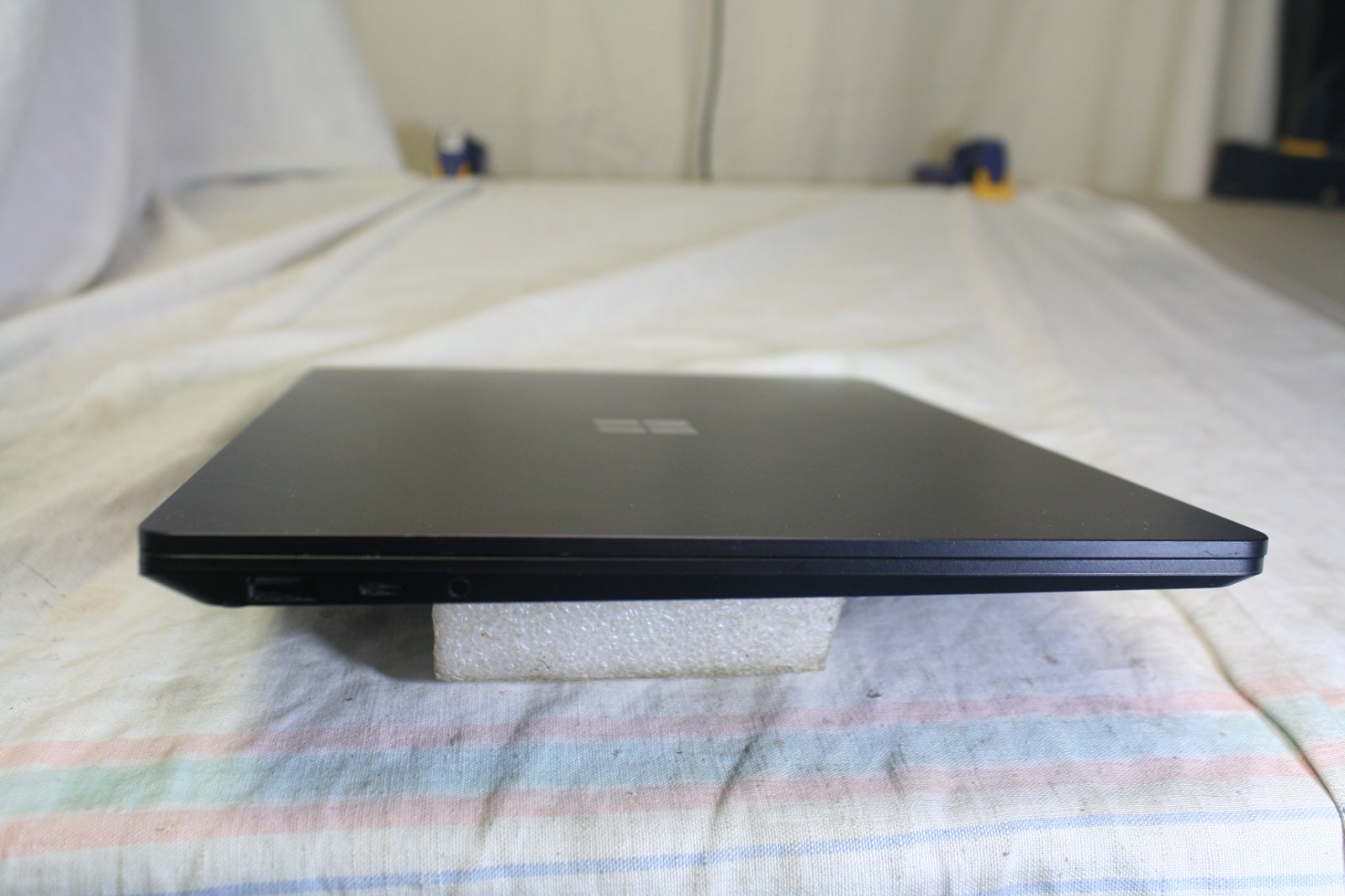 Microsoft Surface Laptop 3 13.5″ Touch Intel i7-1065G7 16GB 256GB SSD – Black