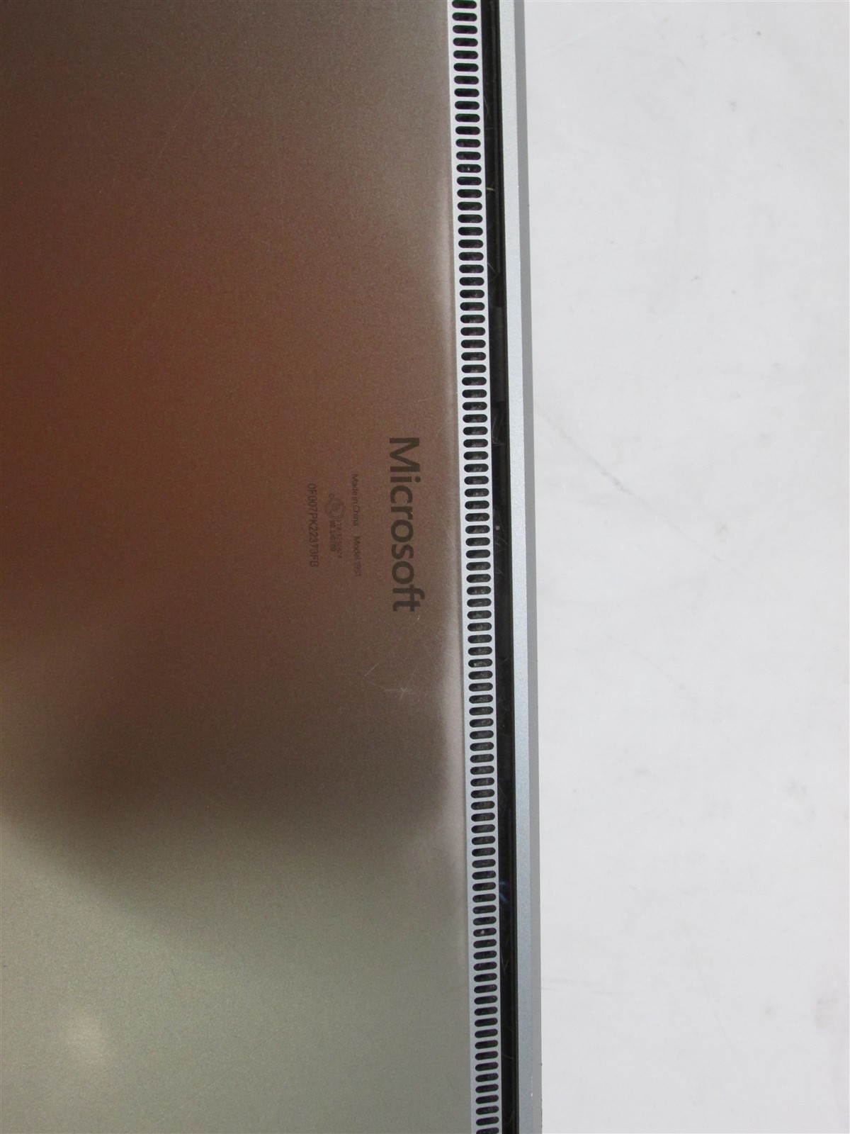 Microsoft Surface Laptop 5 1951 i5-1235U 2.5GHz 8GB RAM 512GB 13.5″ Win 10 Home