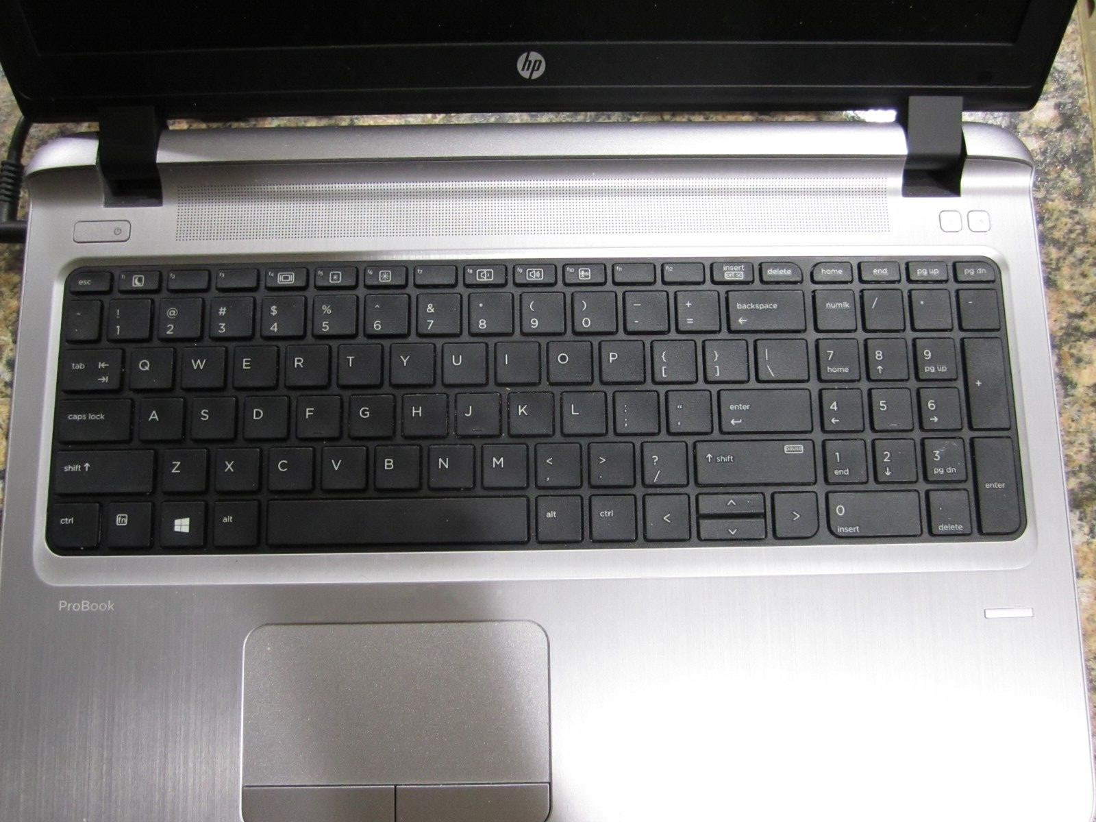 HP PROBOOK 455 G3 – 15.6″ | AMD A10-8700 | 16GB RAM | 256GB SSD | WINDOWS 10