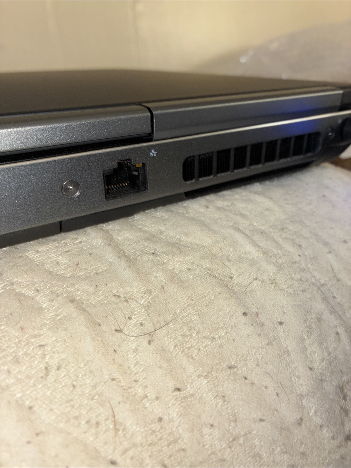 Dell Precision 7720 17.3” i5-7440HQ 8GB RAM 500GB HDD Quadro M1200 Win 10