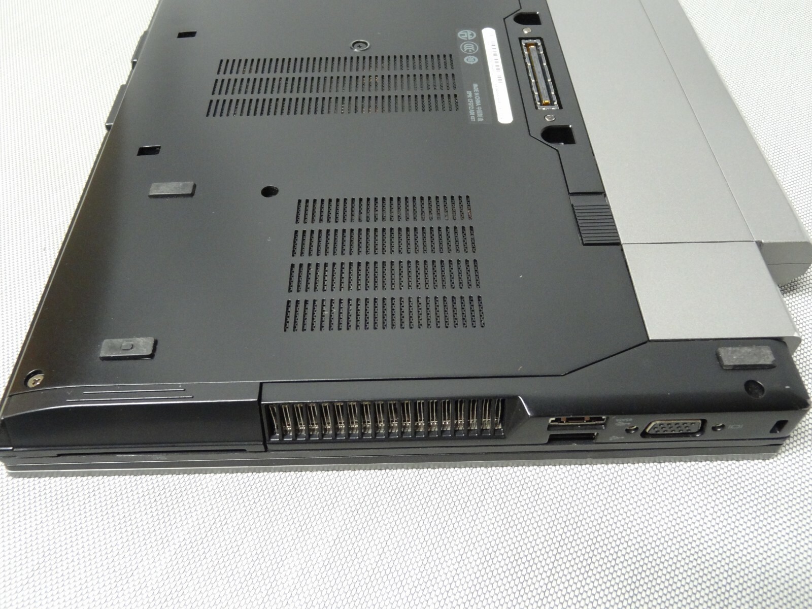 Dell Latitude E6410 Intel Core i5 M560 2.67GHz, 4GB RAM, 250GB HDD, No OS #149