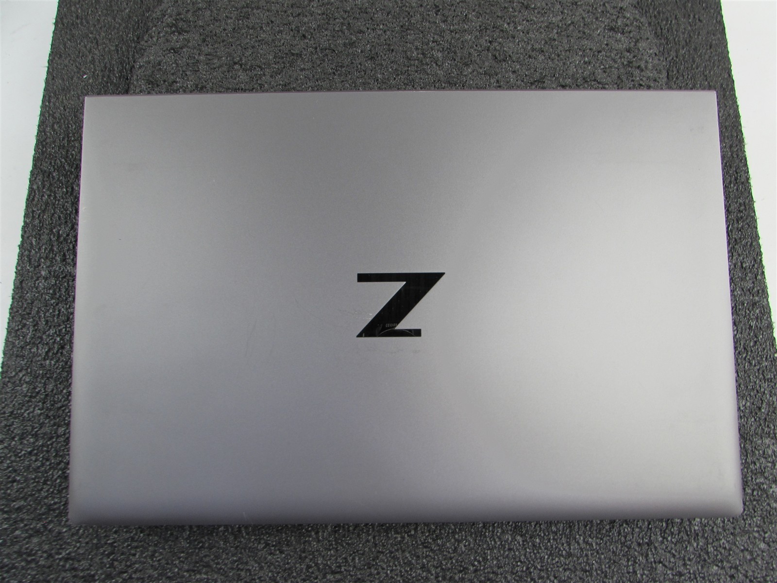 HP ZBOOK FIREFLY 14 (G8) 1920X1080 FHD I5-1145G7 512GB SSD 16GB RAM NO O.S