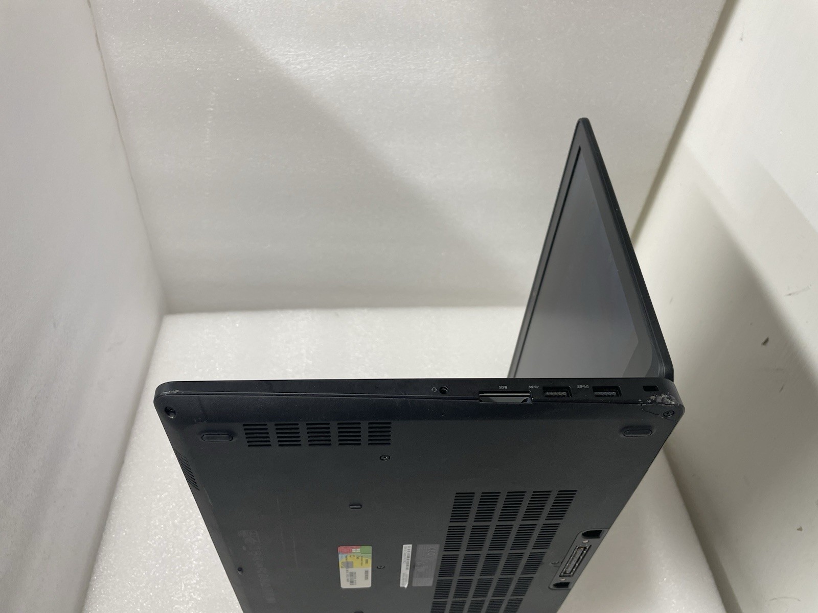 Dell Latitude E5570 128gb Nvme Win 11 i5-6200u 2.40ghz 8gb RAM HDMI Webcam