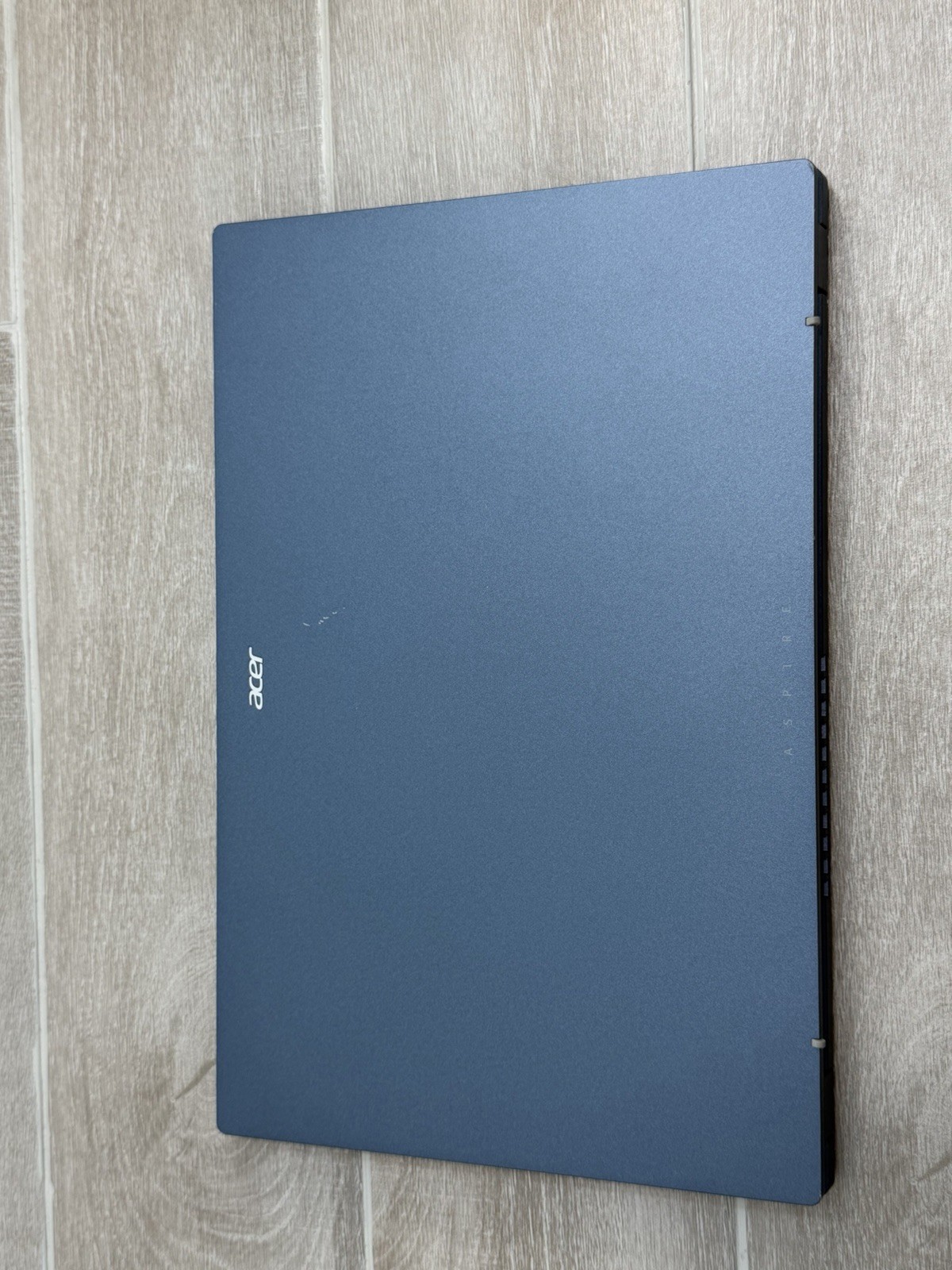 ACER Aspire 3 15 15.6″ Touch Laptop Ryzen 5 7520U 16GB RAM 1TB NVMe Win-11