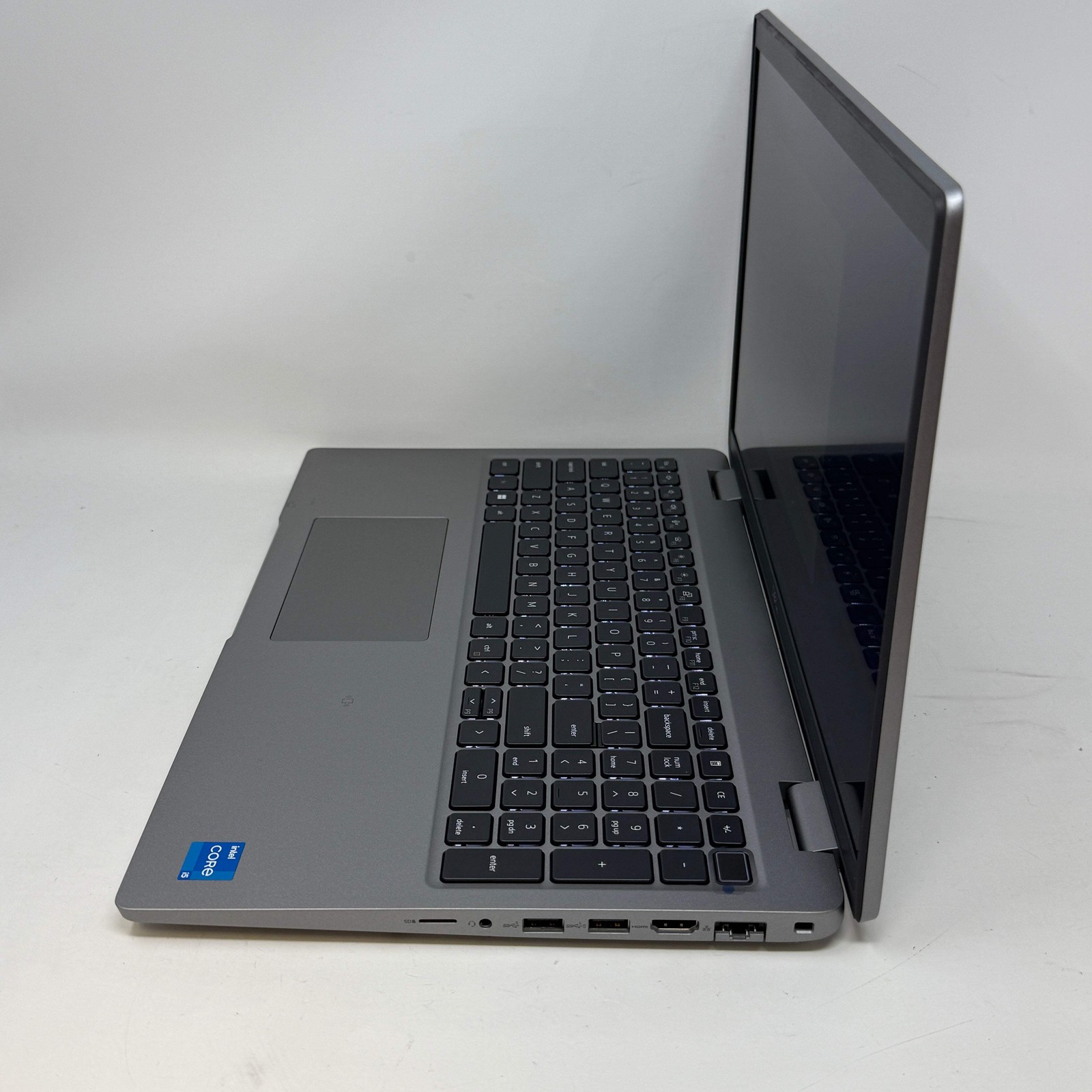Dell Latitude 5540 15.6″ i5-1345U 1.6GHz 16GB RAM 512GB SSD