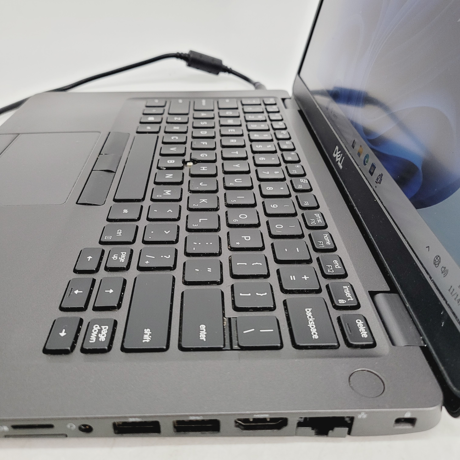 Dell Latitude 5400 i7 8665u 1.9GHz 8GB RAM 120GB NVMe 14″ GRADE C Laptop – READ