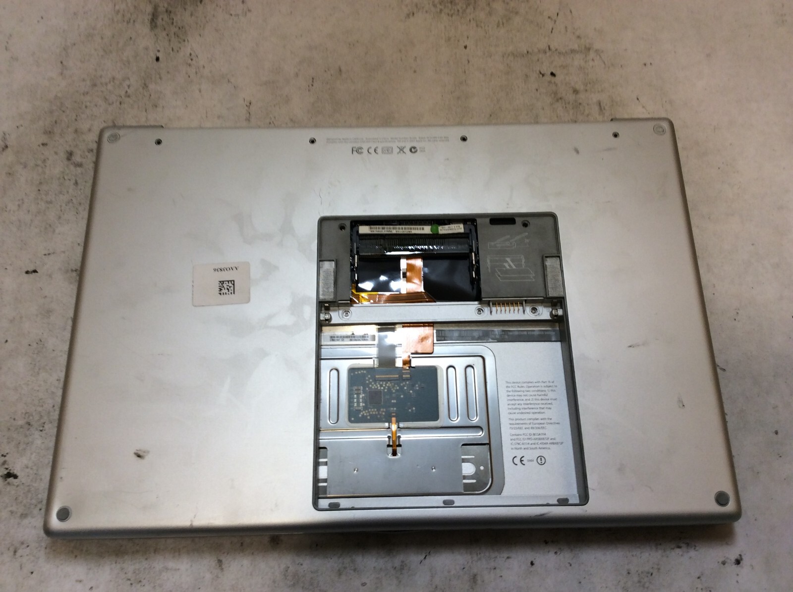 MacBook Pro 3,1 Mid 2007 Laptop 15″ Intel Core 2 Duo 2.4GHz READ DESCRIPTION-PP