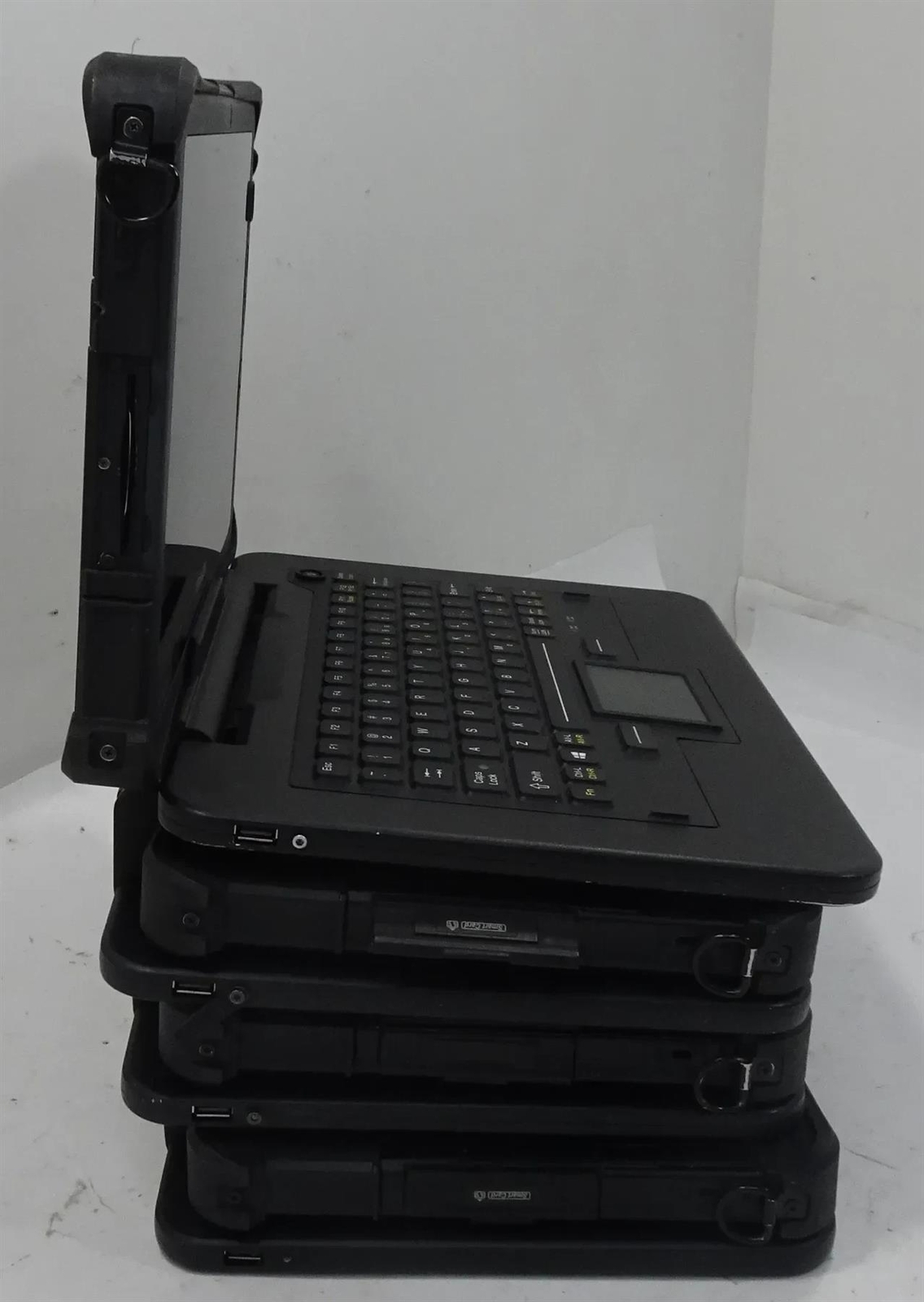 Lot 4 DURABOOK U11 Rugged 11.6″ Core i5-7Y54 1.20GHz No SSD Touch Screen
