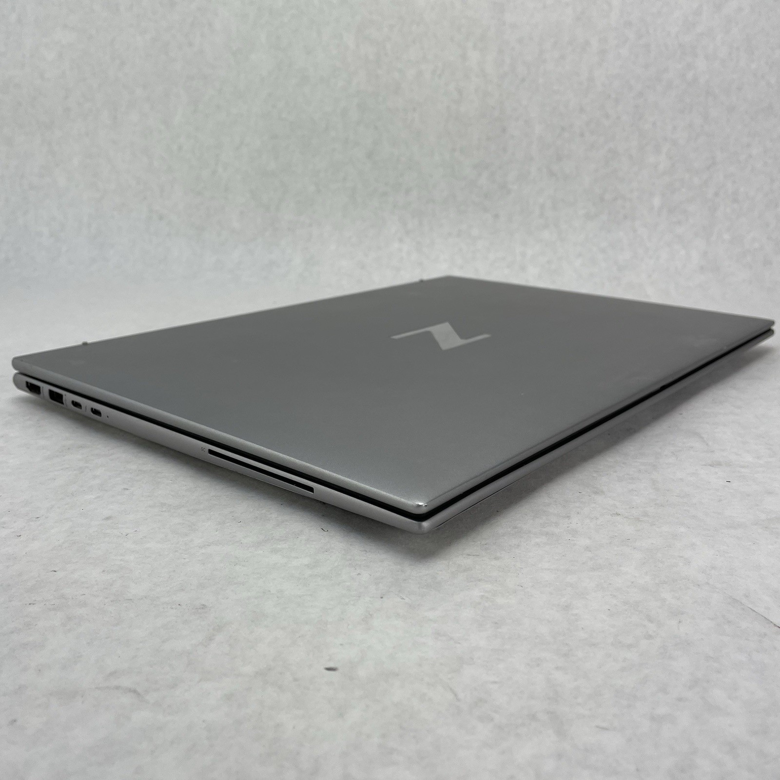 HP ZBook FireFly G9 16″ i7-1260P 2.079 GHz 16 GB RAM No SSD/OS/AC – Sticky Keys