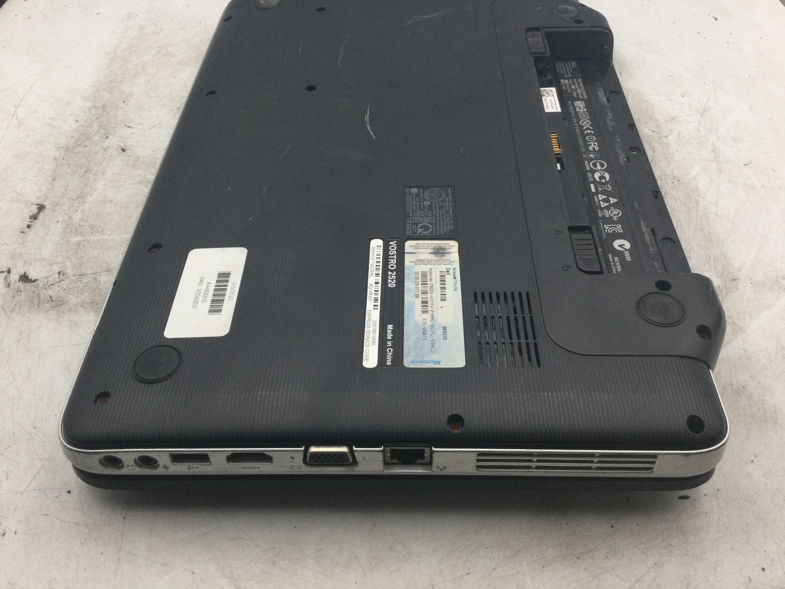 DELL VOSTRO 2520 – BOOTS TO BIOS – INTEL I3 2326M – NO RAM – READ DESC – BB