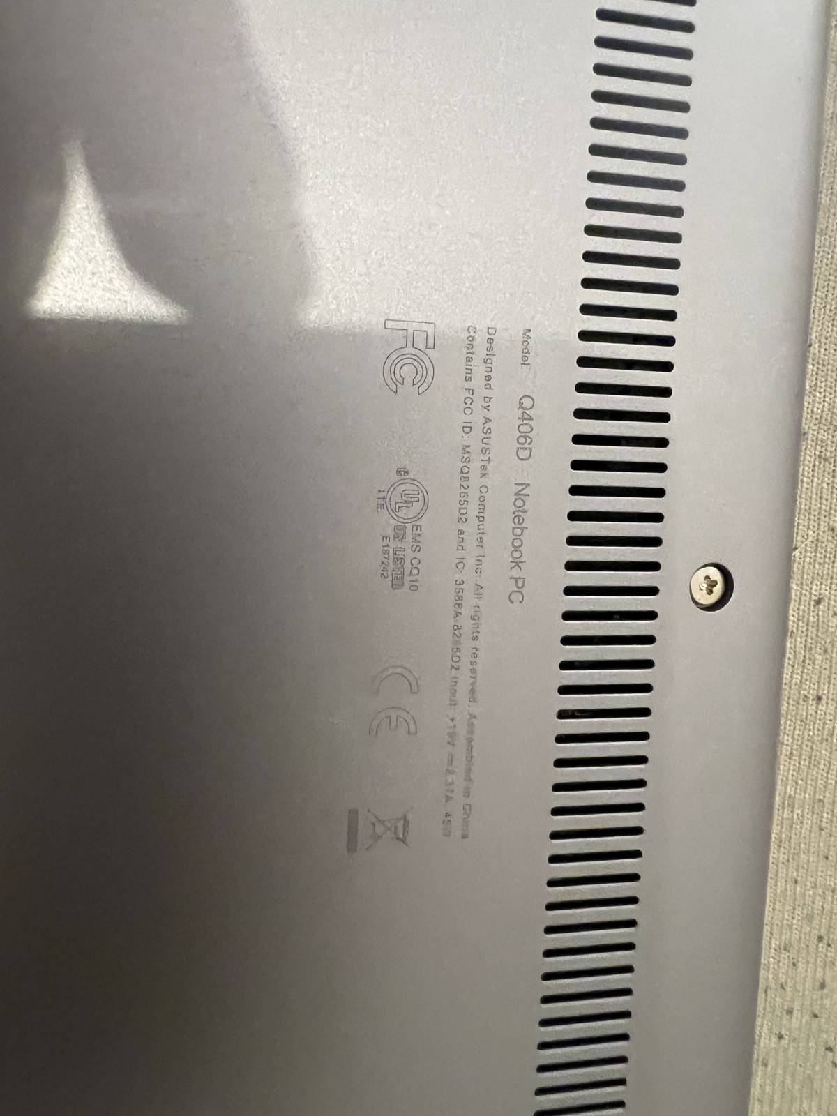 Asus ZeenBook Q406DA Ryzen 5 3500U AMD Vega 8 Touchscreen Display flip tablet