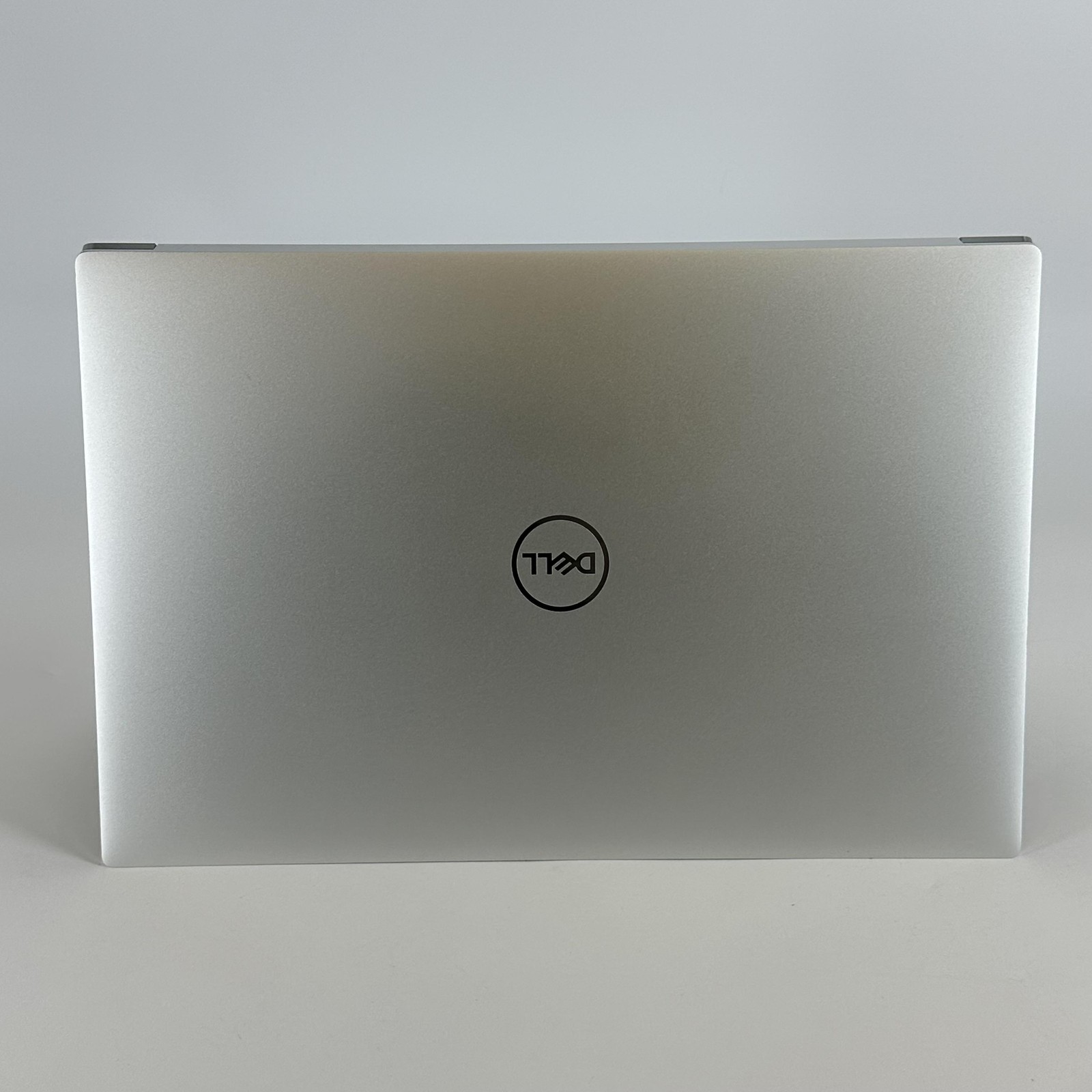 Dell XPS 15 9520 FHD+ 2.5 GHz i9-12900HK 32GB 1TB SSD NVIDIA RTX 3050 Ti Good