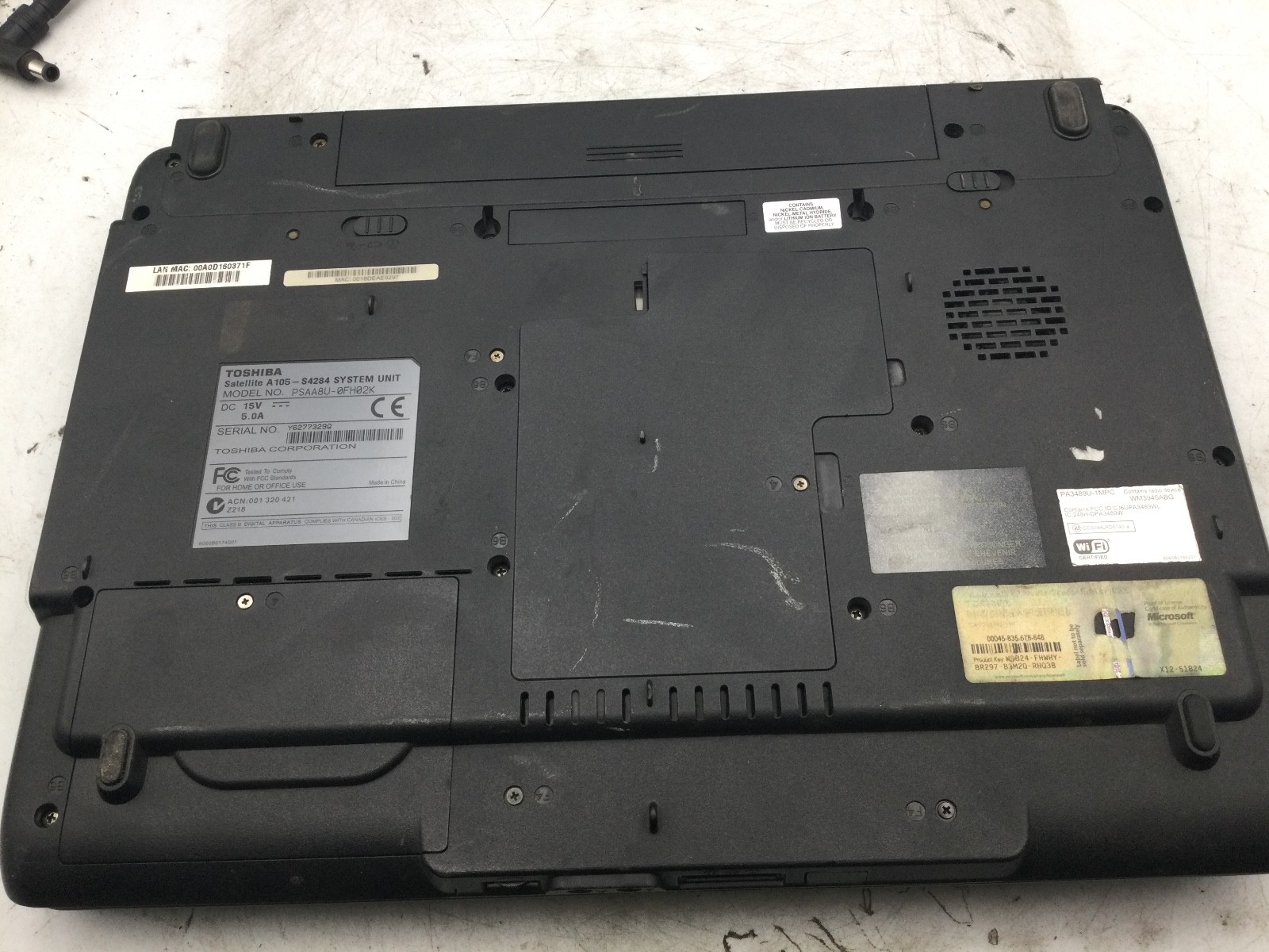 TOSHIBA SATELLITE A105-S4284 – FOR PARTS – INTEL CENTRINO – 1GB RAM – READ – BB!