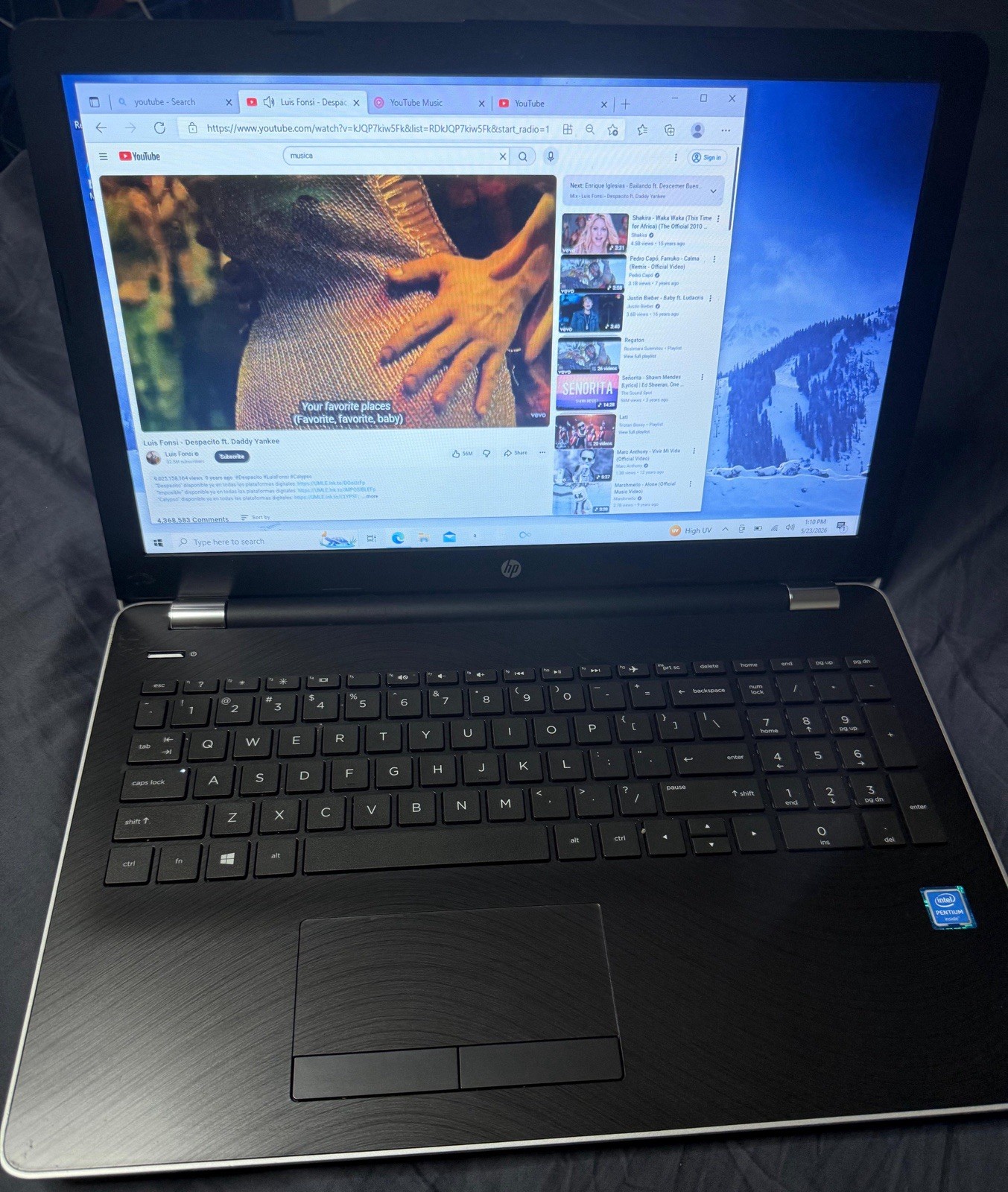 HP 17.3″ Laptop Intel Pentium Windows 10 Built-In Webcam Silver/Black