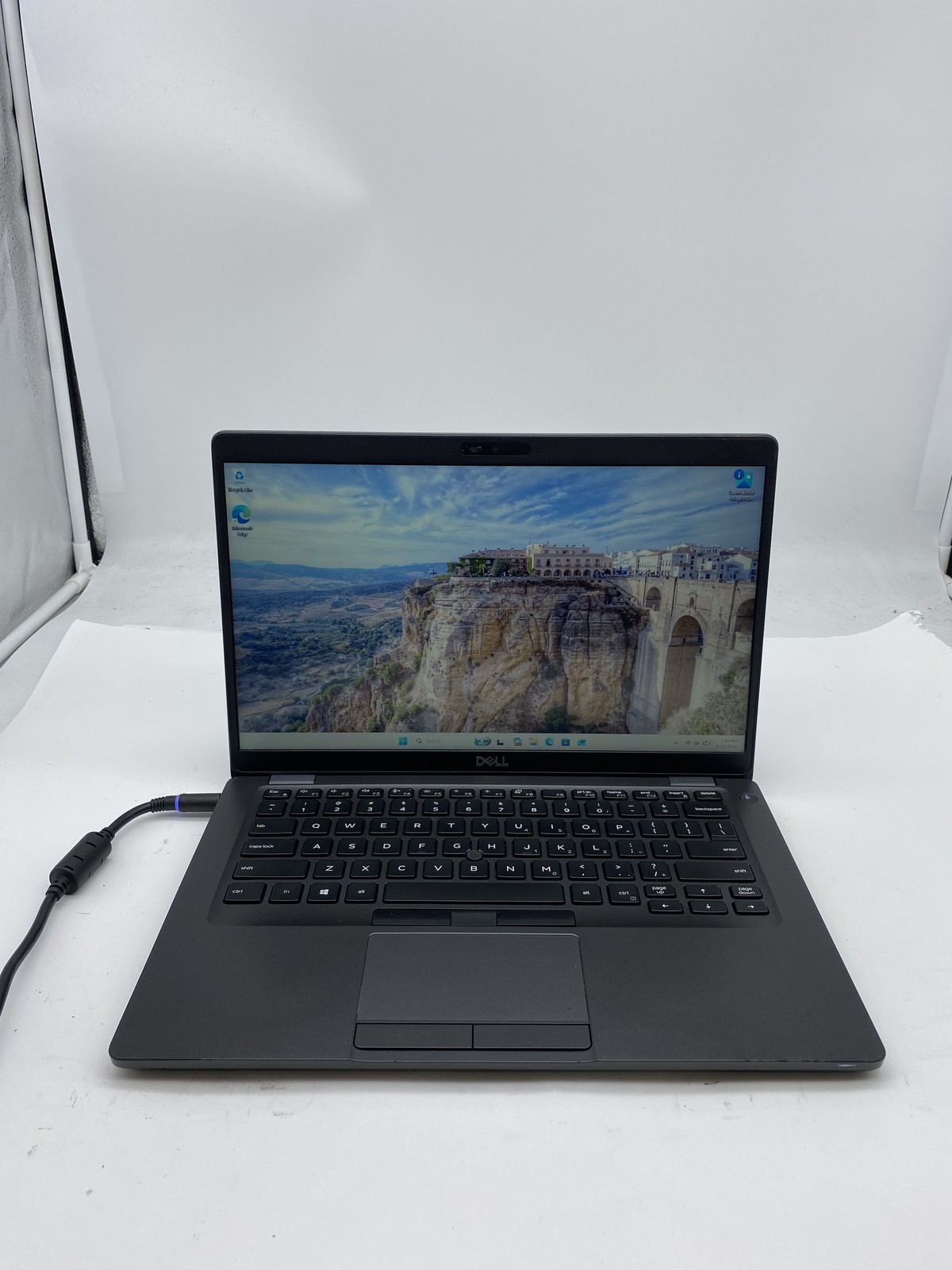 Dell Latitude 5400 Laptop Intel Core i5 8365U 8GB RAM 256GB SSD Windows 11 Pro