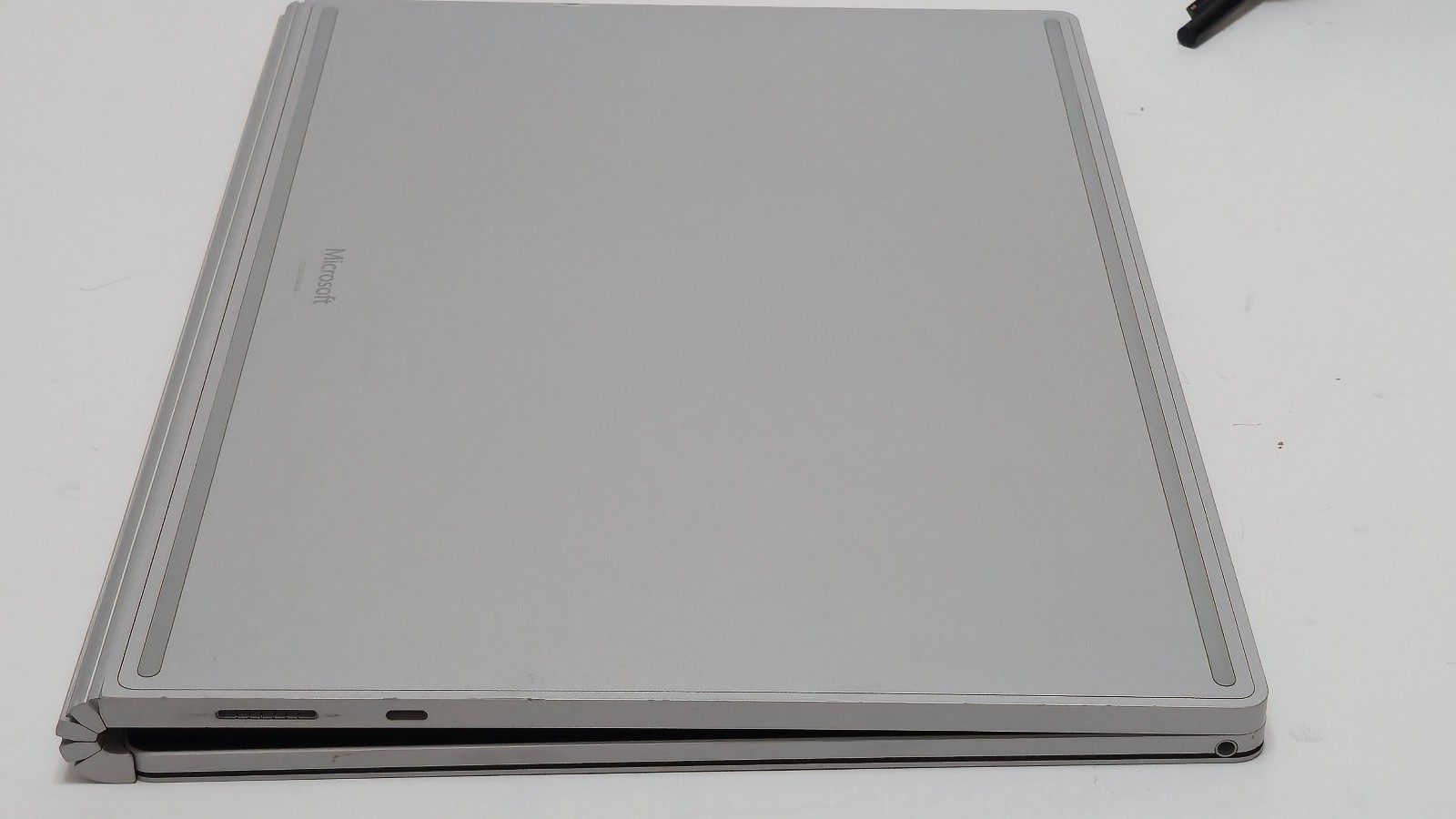Surface Book 3 15″ (1899) i7-1065G7 32GB RAM 1TB SSD GTX 1660 GPU 6GB GDDR6