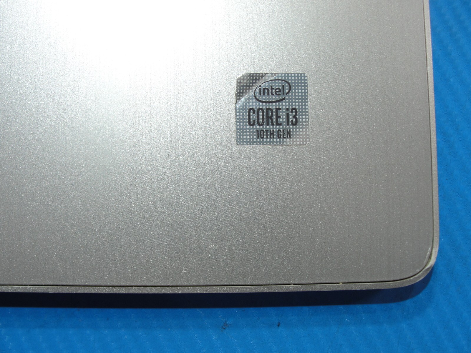 HP 14-DQ1043CL 14” FHD Intel Core i3-1005G1 1.2GHz 8GB 256GB SSD +Charger