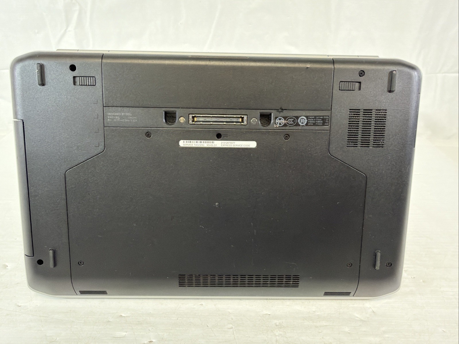 Dell Latitude E5520M Intel Core 2 Duo 4GB Ram, 250 GB HDD, NO OS / Battery