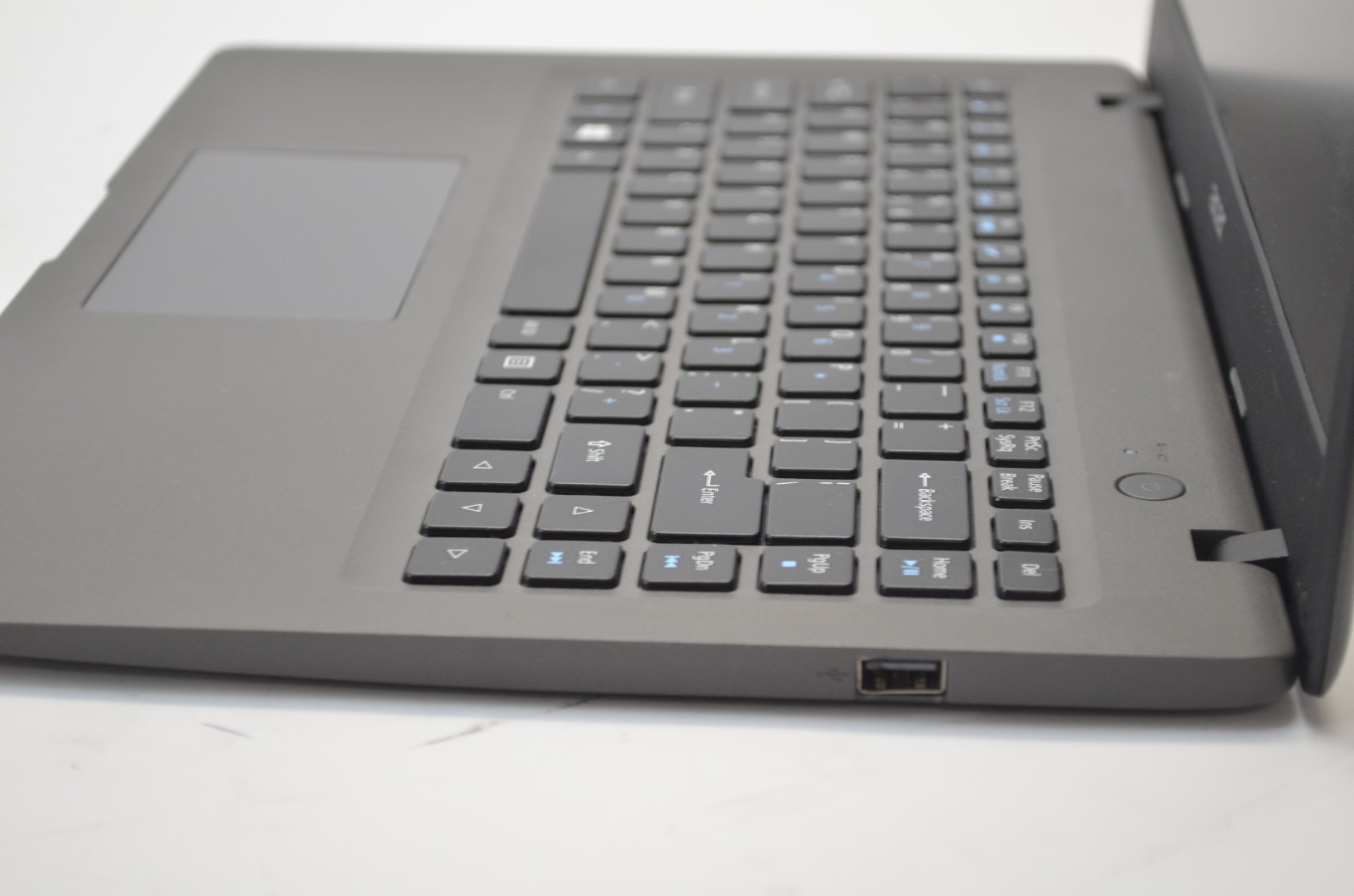 Acer Aspire One Cloudbook 14 AO1-431-C8G8 14″ Celeron N3060 2GB 32GB NO OS PARTS