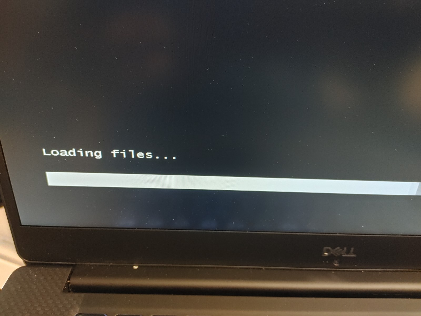 Dell XPS 9570 Core i7-8750H@2.20GHz, 8GB RAM , NO SSD , FOR PARTS/ REPAIR
