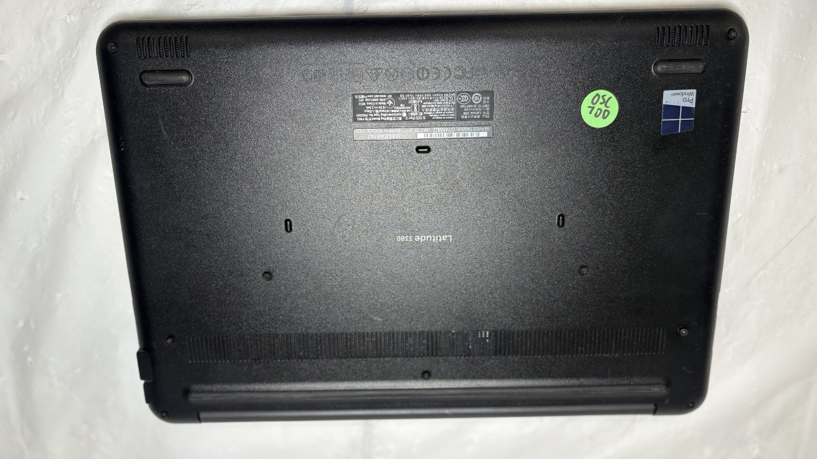 Dell Latitude 3380 i5-7200U 8GB 256GB SSD Laptop — For Parts