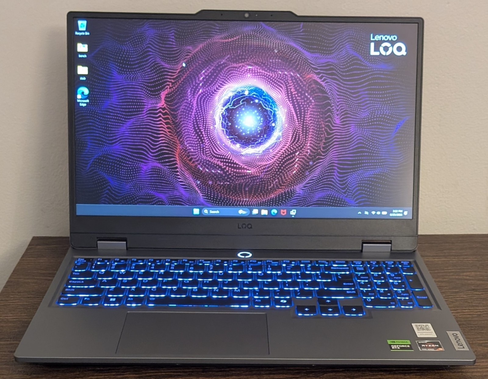 Lenovo LOQ 15.6″ FHD 144Hz (Ryzen 5 7235HS, 12GB/512GB SSD, RTX 4050) Laptop