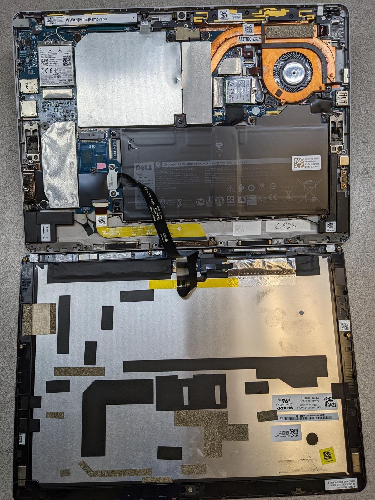 DELL LATITUDE 7210 2-IN-1 i5-10310U @ 1.70GHz, 8GB RAM, NO HDD/OS