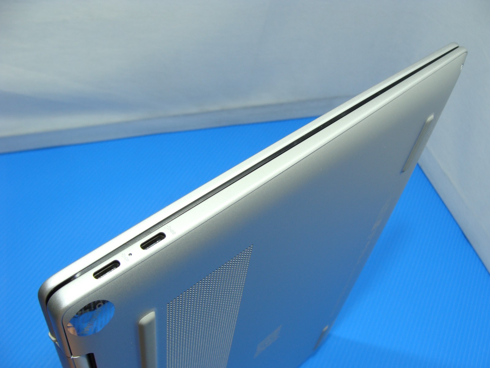 HP OmniBook X 14-fe1003dx 14″ 2.2K Touch Snapdragon X Plus X1P42100 16GB 512GB