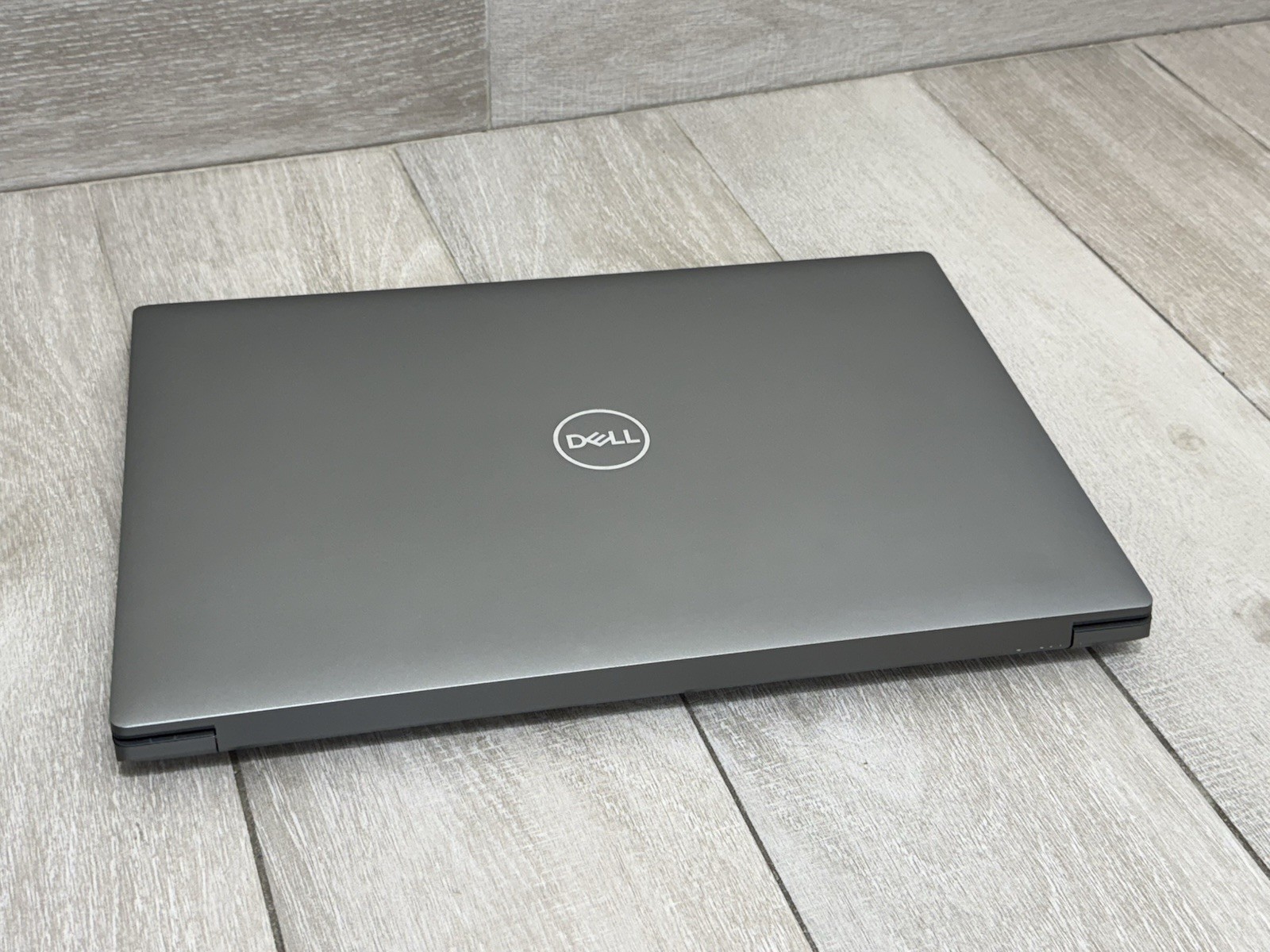 Dell Precision 5690 16 Ultra 7 165H 32GB Ram 512GB SSD RTX 1000 Ada Excellent