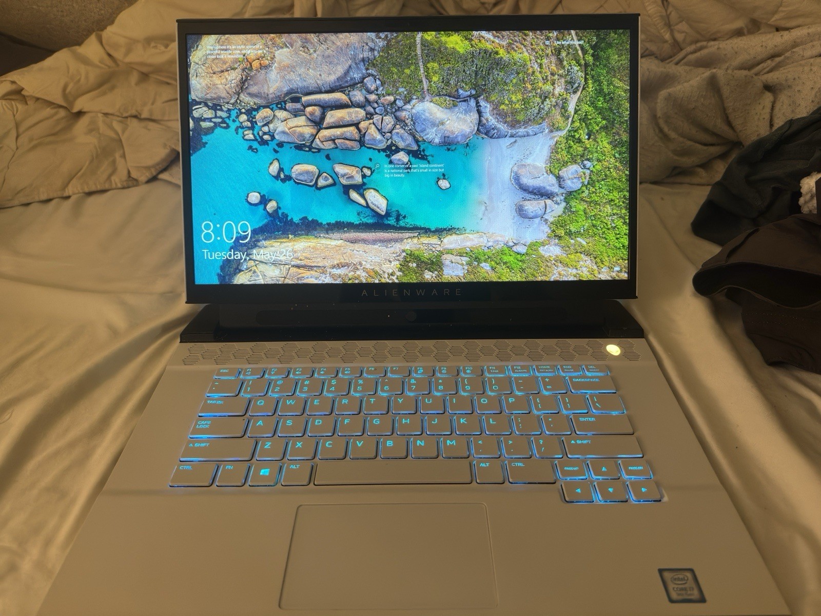 Alienware 15 R2 Laptop Intel Core i7 16GB RAM RTX 2080 16in SSD White Backlit