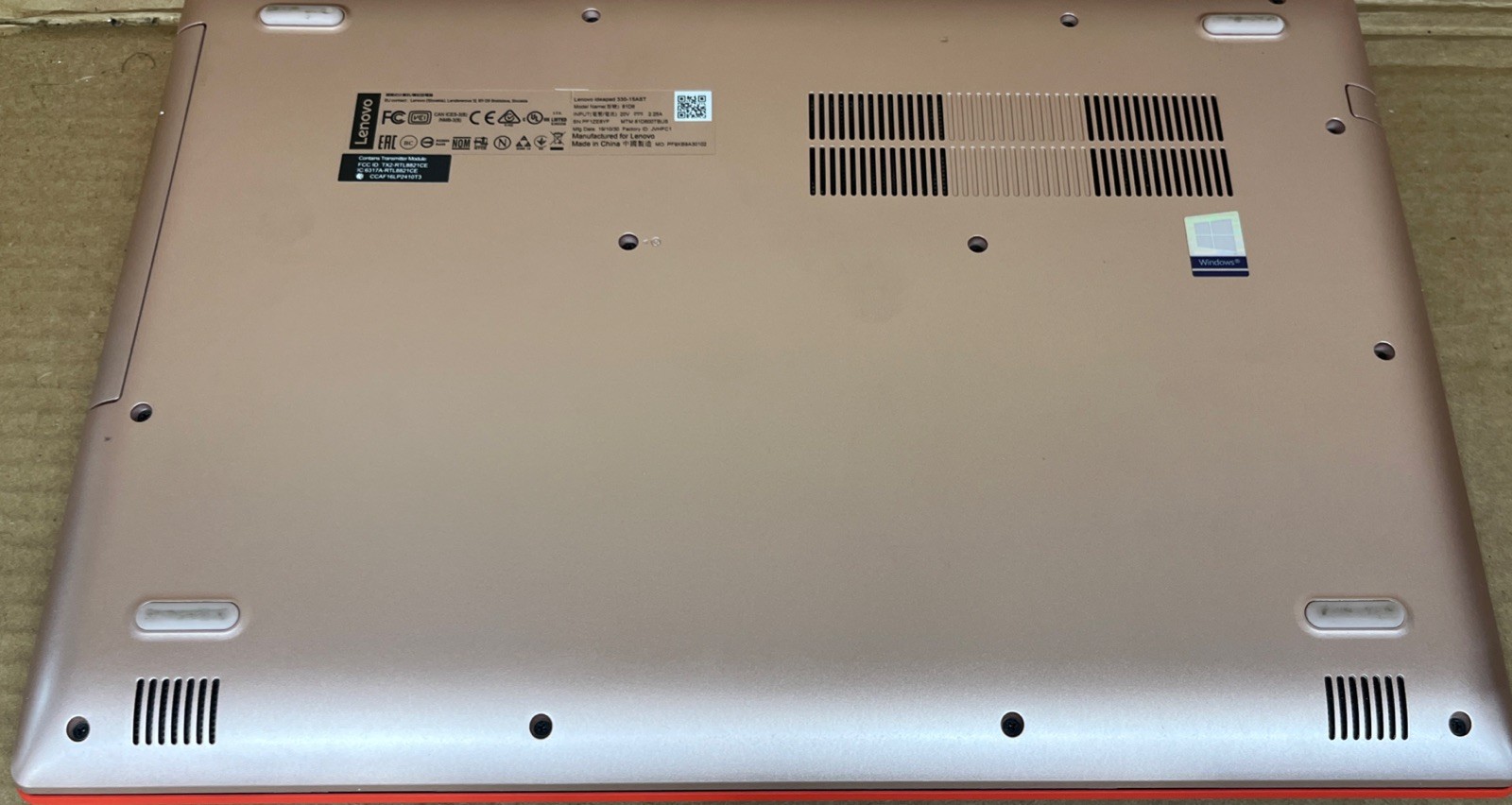 Lenovo Ideapad 330-15AST , AMD A9-9425 @3.1-GHz, 8GB RAM, 256GB SSD, W10P