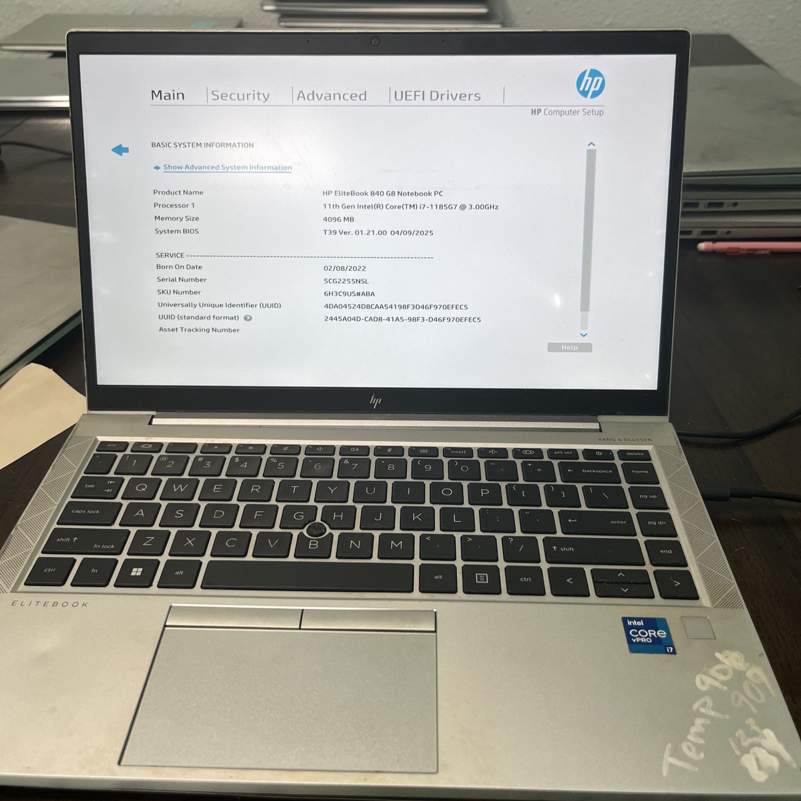 HP EliteBook 840 G8 Laptop Intel Core i7 1165G7 2.8GHZ 14″ NO RAM NO SSD