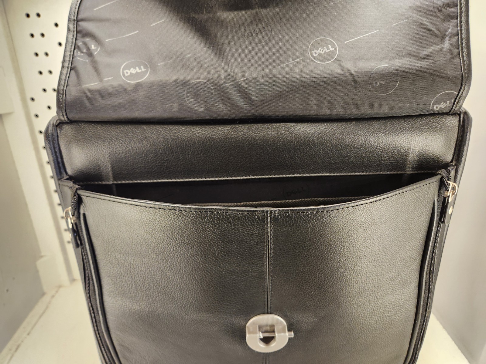 Vintage Dell Latitude C600/C500 PP01L Intel Pentium III No HDD w/ Bag & Charger