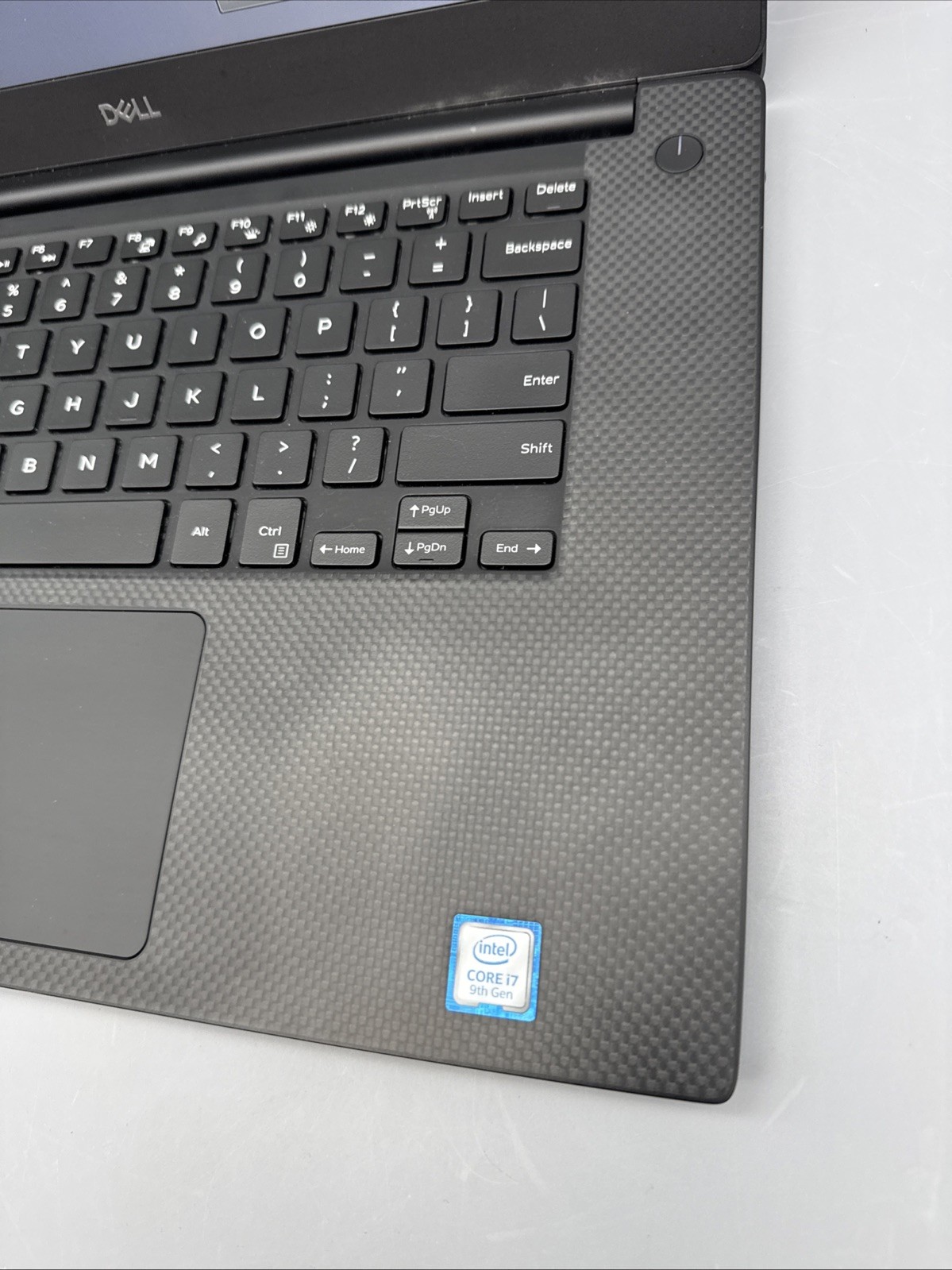 Dell Precision 5540 15.6″ i7-9850H 2.6GHz 40 GB RAM, NO HDD/Os