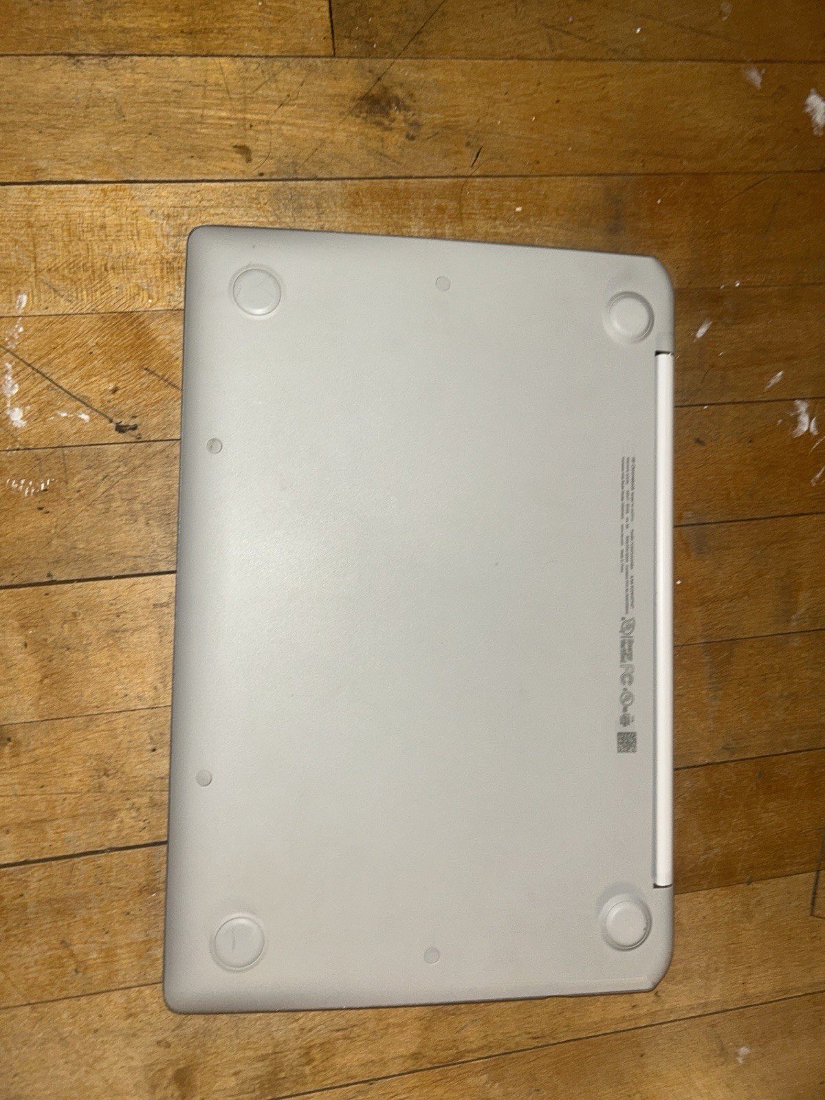 HP Chromebook 14″ Laptop White and Grey Chrome OS AS-IS *CHECK DESCRIPTION*