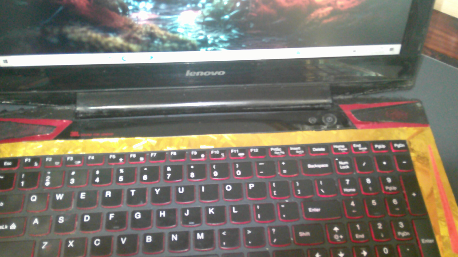 Lenovo Y50-70, TEMPLER i7 4720hq 2.6-3.60ghz,250gb ss,16gb,15.6″hd,
