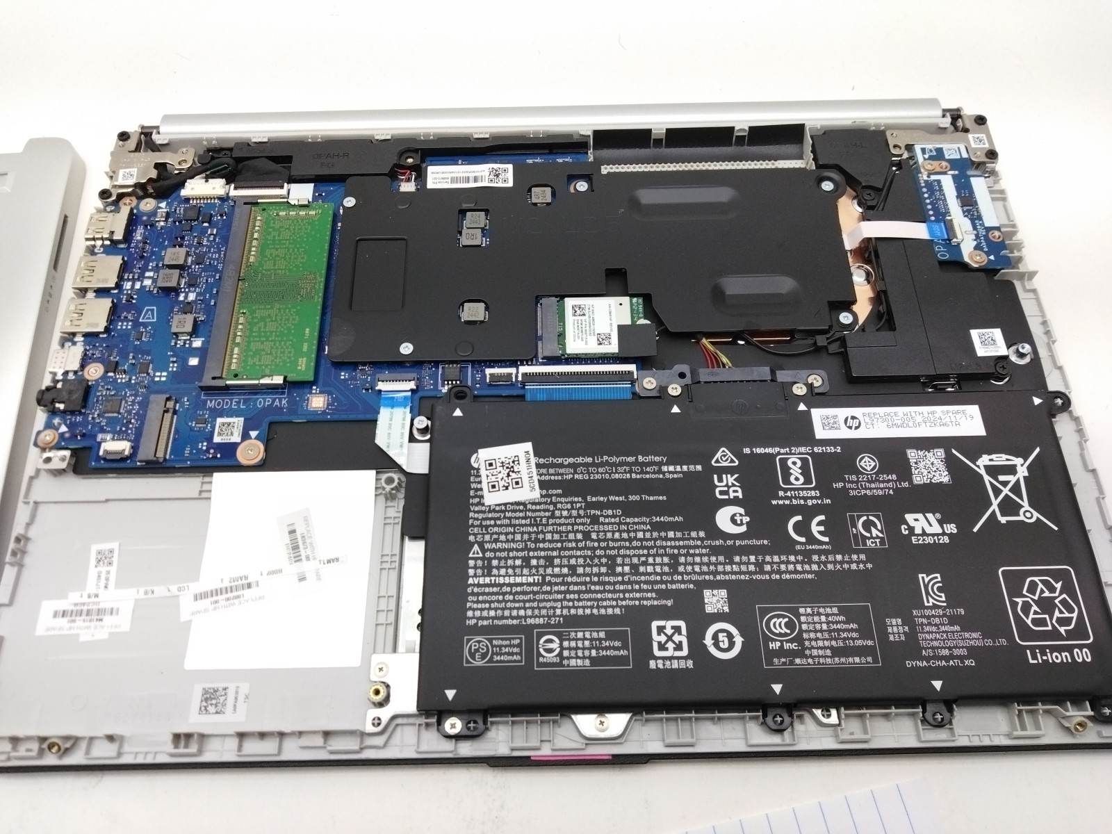 Hp Laptop Model 14-dq387nr 1.10ghz X 4 Cores, 4 Gb Ram, No Hd