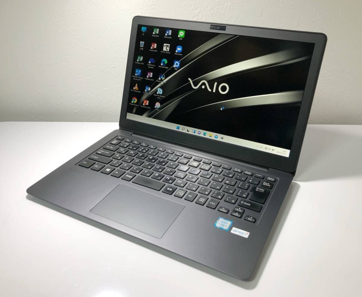 Sony Vaio Z (VJZ131) Core i7-6567U RAM 16GB SSD 512GB Windows 11 pro used