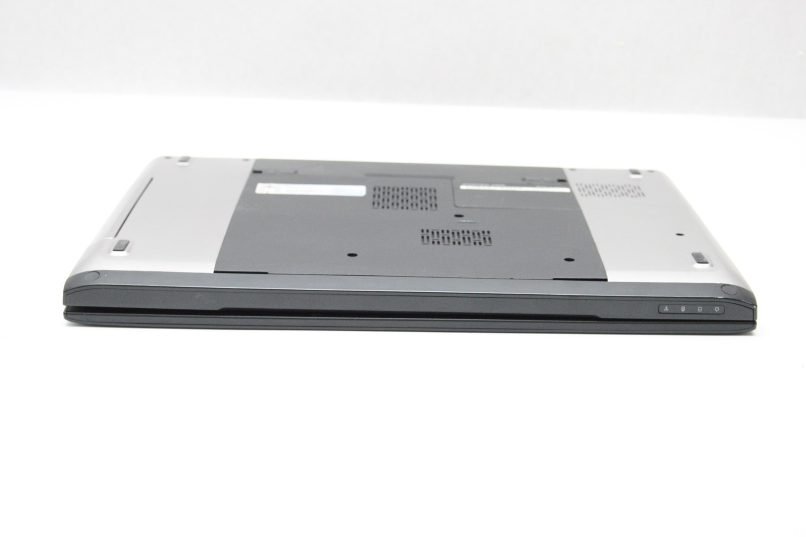 Dell Vostro 3550 Laptop Intel Core i5-2410M @2.30 GHz 6GB 500GB HDD Win 7 Pro