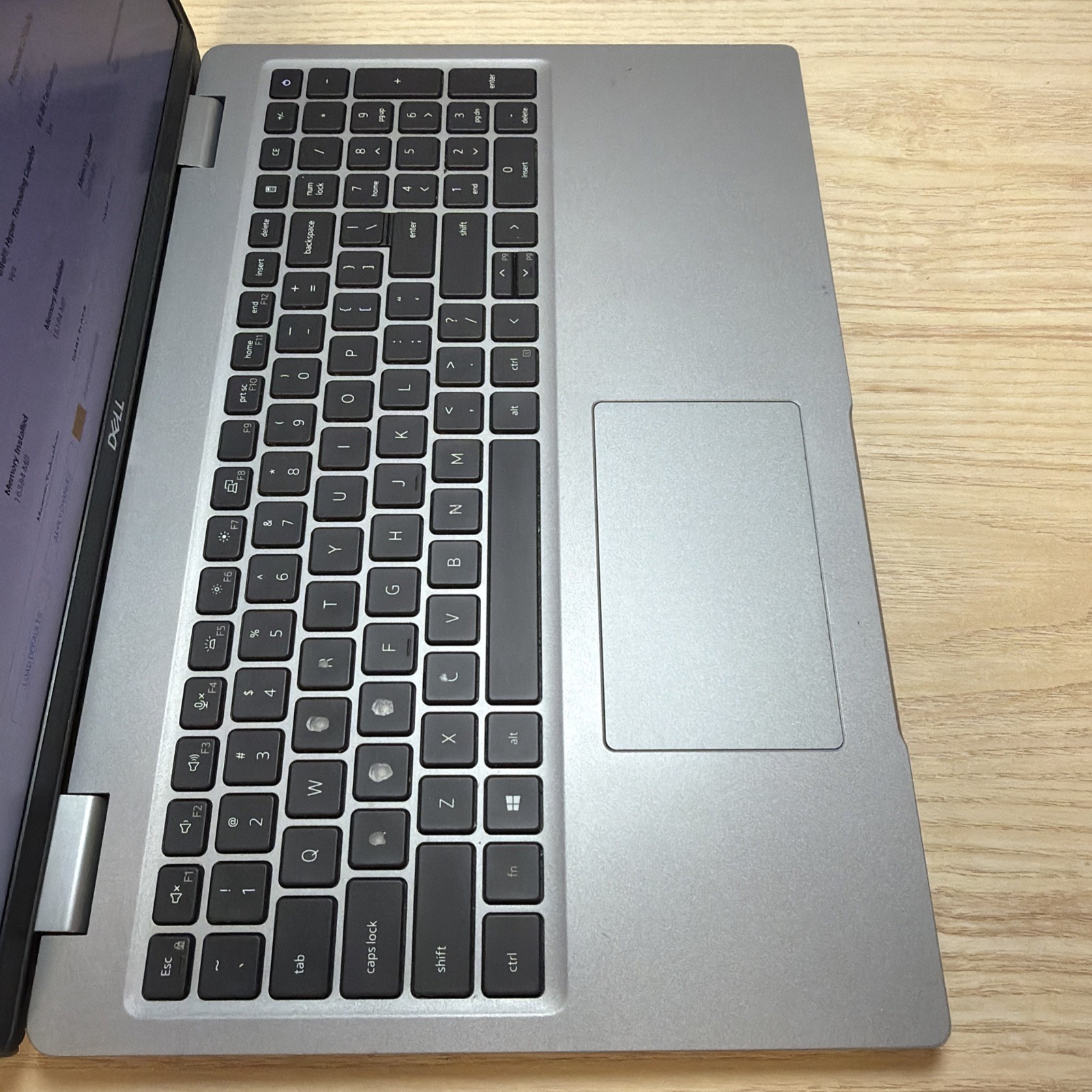 Dell Latitude 5520 i5-1145G7 16GB 512GB SSD 15″ FHD Win11 Fair