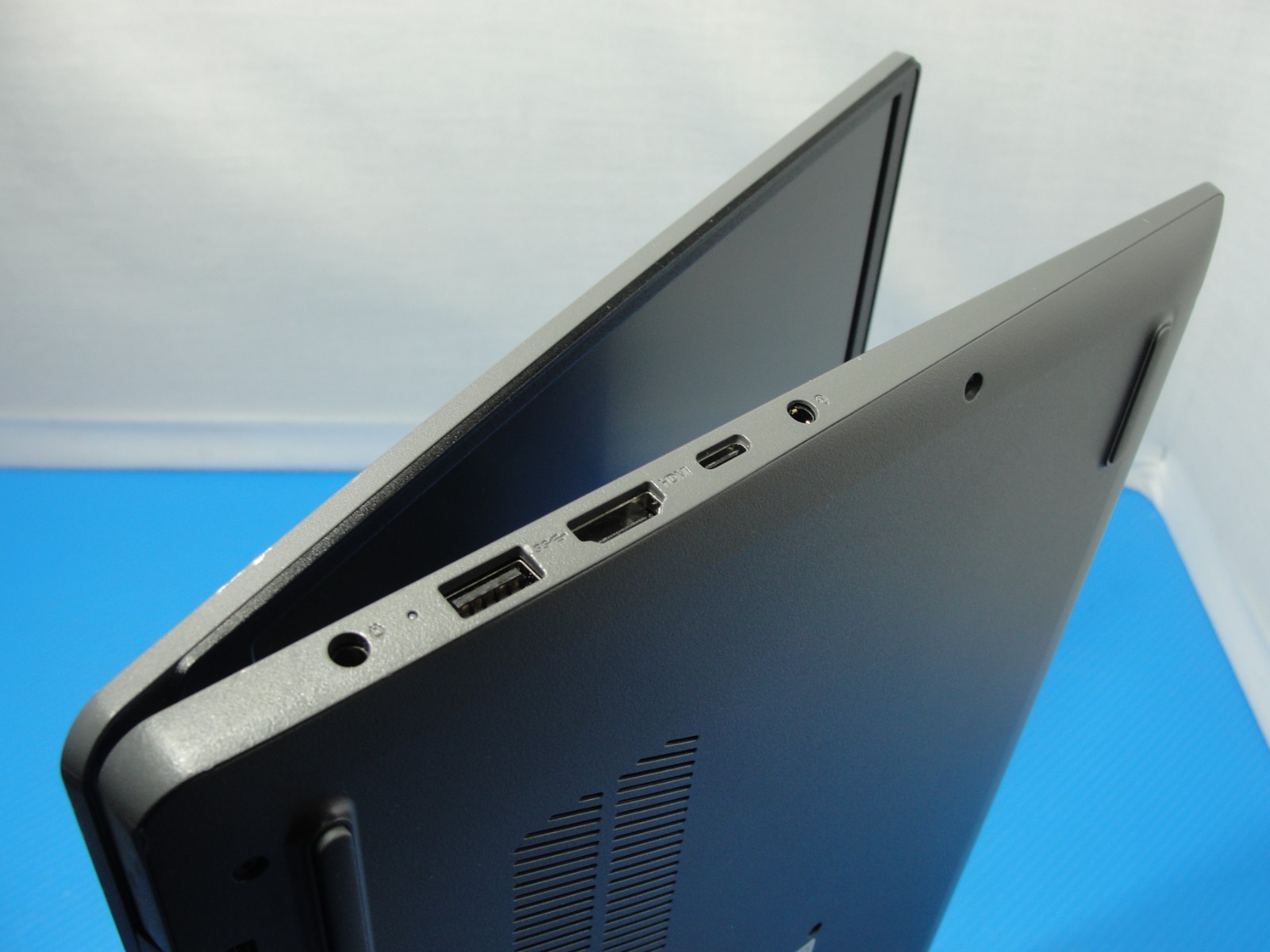 Lenovo IdeaPad Slim 3 15IAN8 15.6”FHD i3-N305 1.8GHz 8GB 128GB TP Win11Home+PA