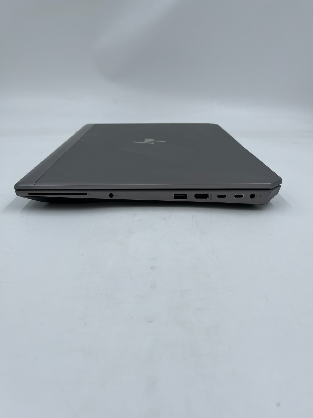 HP zBook 15 G5 i7-8750H 2.20GHz 16GB Ram 512GB SSD Win 11 PRO P1000
